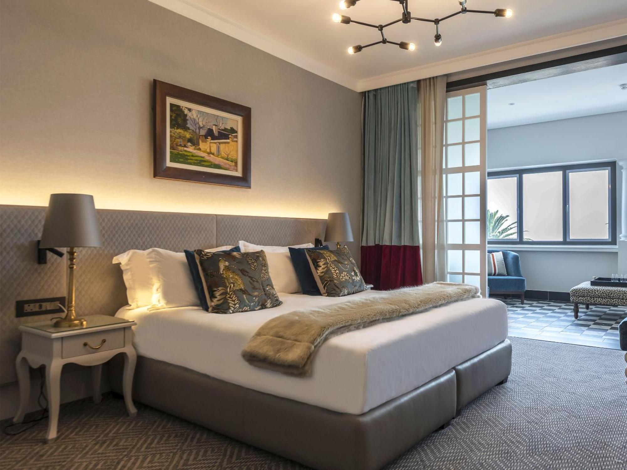Hotel The Winchester By Newmark